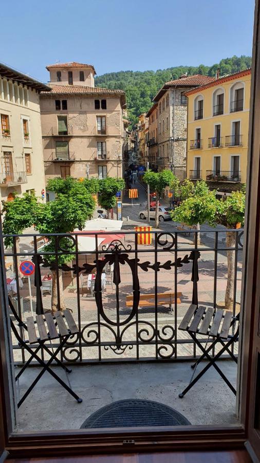 El Mussol De La Vila Camprodon, Balconets Amb Vistes A La Placa エクステリア 写真