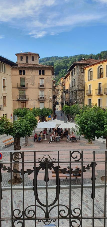 El Mussol De La Vila Camprodon, Balconets Amb Vistes A La Placa エクステリア 写真